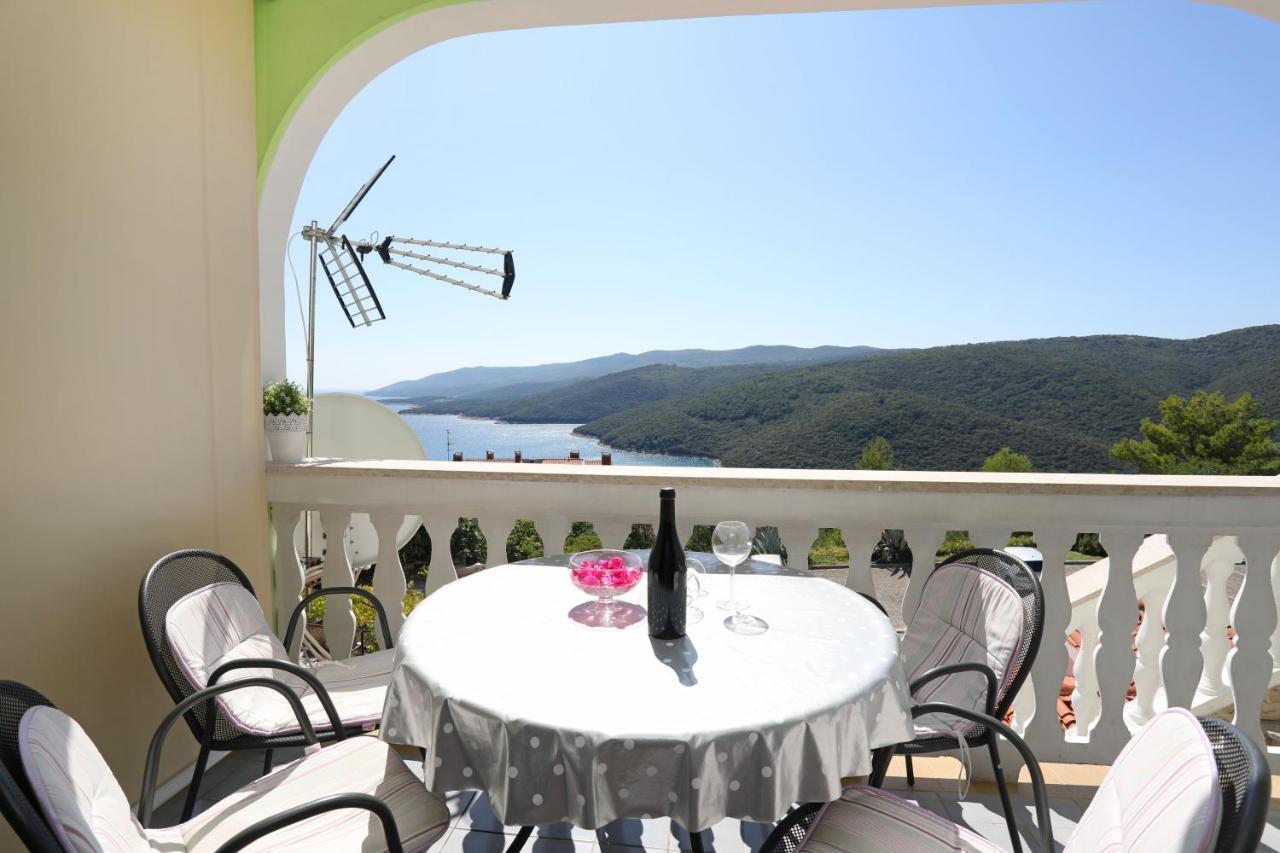 Greenhouse Family Apartments Rabac Exterior photo